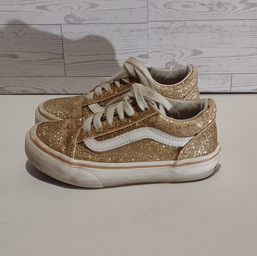 Vans Kids Size 11 Old Skool Glitter sneakers in gold